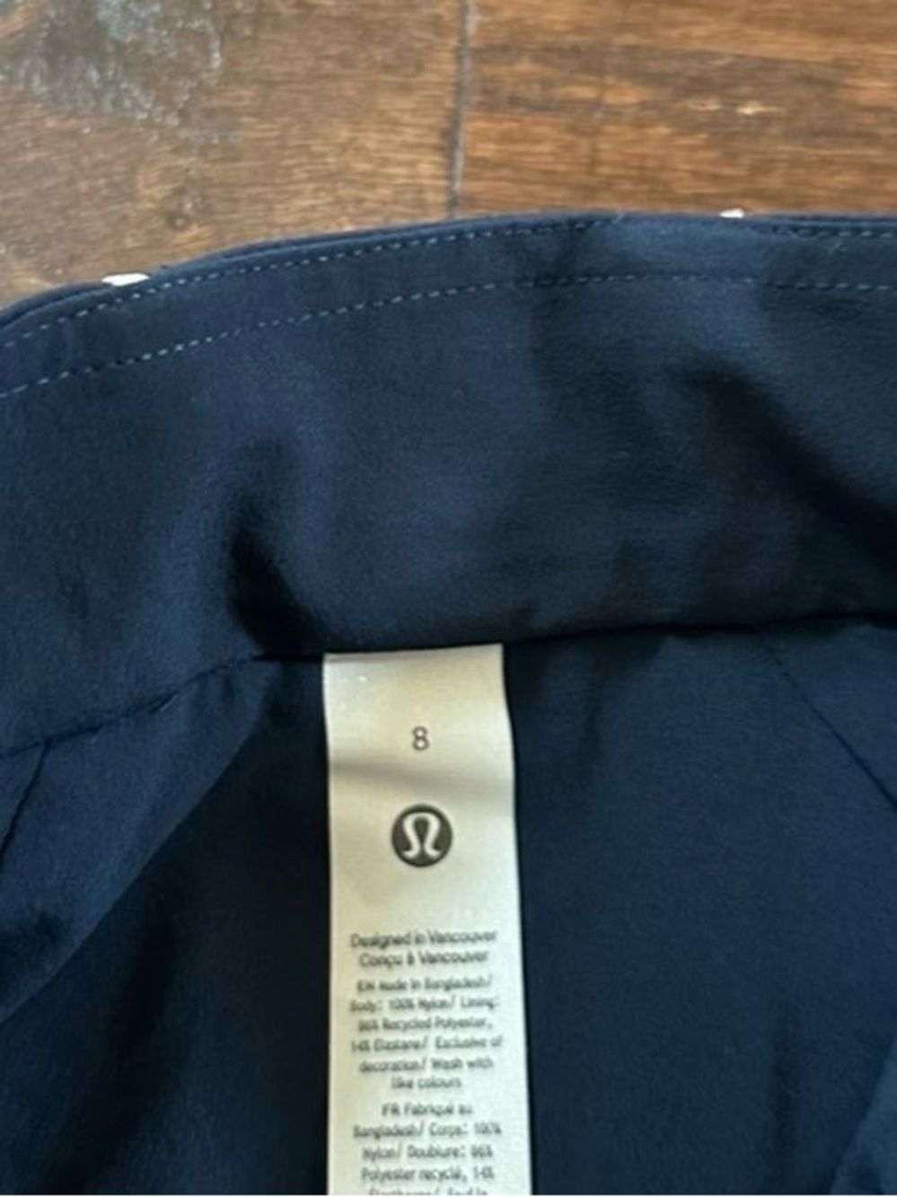 Lululemon License to Train Lightweight Jacket-navy size 8 NWT - Picture 8 of 10